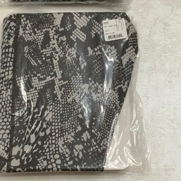 PMX BASELAYER SET - Grey Snake - Picture 12 of 13